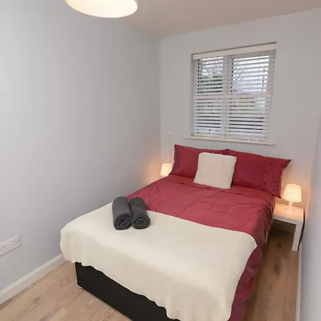 Daire The Red Keep Fab Location - Two Bed - Two Bathrooms -townhouse