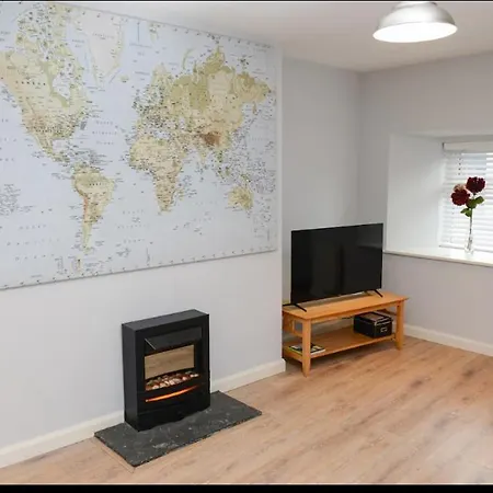 The Red Keep Luxury 2 Bed Townhouse Walk To Eyre Sq *