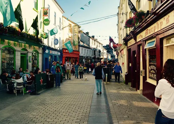 Apartman The Red Keep Fab Location - Two Bed - Two Bathrooms -townhouse Galway